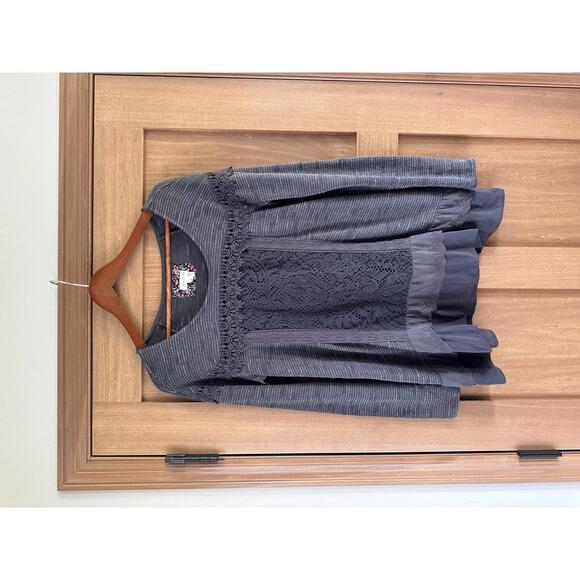 Meadow Rue Anthropologie Gray Lace Embroidered Tunic Blouse Women’s size Medium - Picture 2 of 11